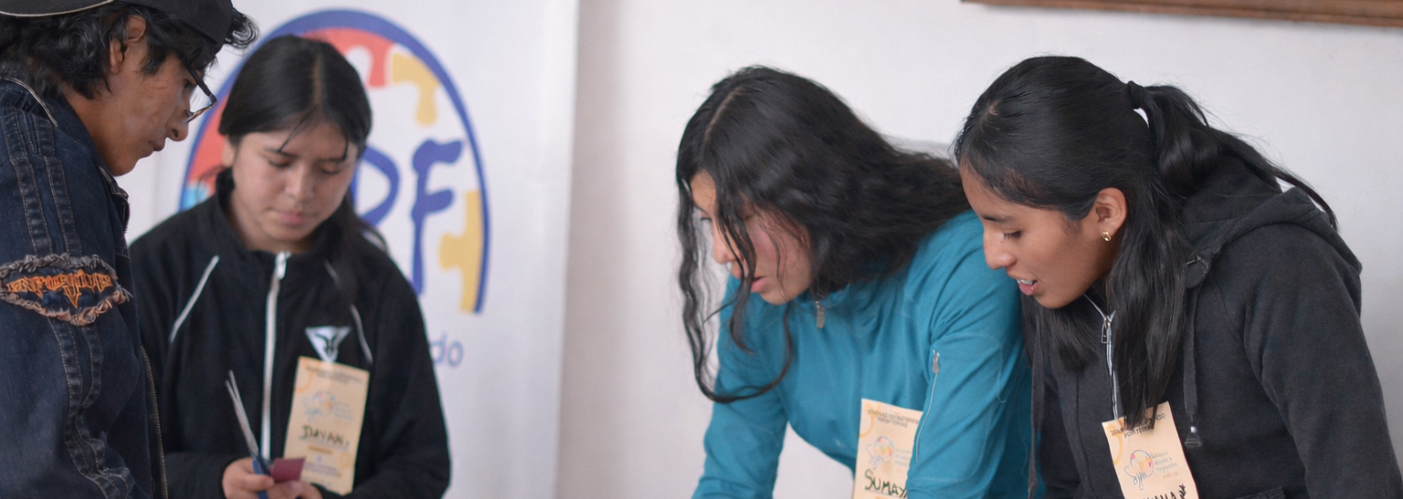Jóvenes Rompiendo Fronteras