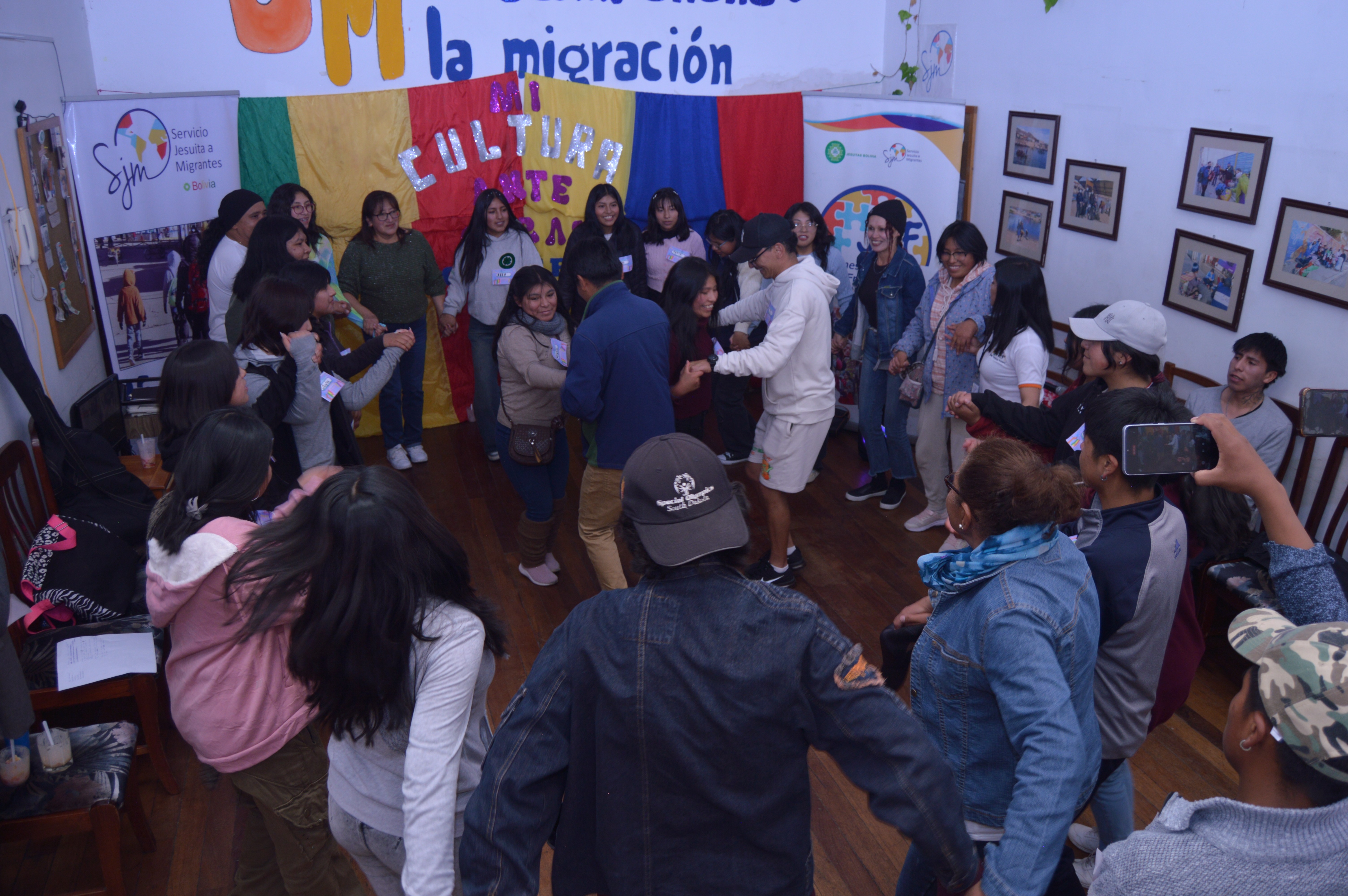 Área Jóvenes e Interculturalidad